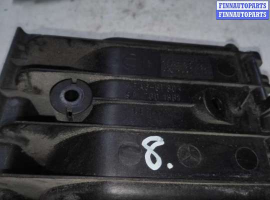 купить Ручка внутренняя сдвижной двери правой на Mercedes Sprinter Sprinter I (W901-905) 1995-2006