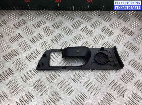 купить Накладка на ручку двери на Toyota Avensis Avensis II (T250) 2003-2008