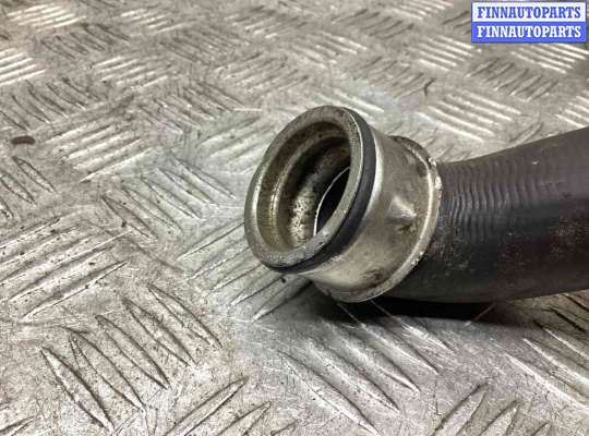 купить Патрубок радиатора на Mercedes C C (W203) 2000-2004