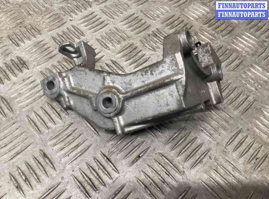 купить Крепление ТНВД на Renault Scenic Scenic I (JA) 1999-2003 рестайлинг