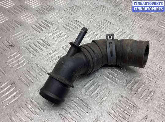 Фланец (тройник) системы охлаждения на Ford Galaxy Mk1 / Mk2 (WGR)