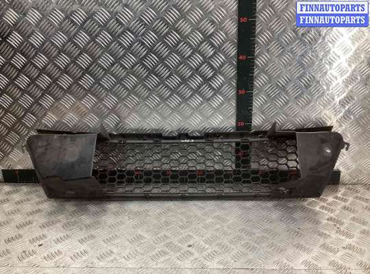 купить Заглушка (решетка) в бампер передний на Dacia Sandero Sandero I (B90) 2008-2012