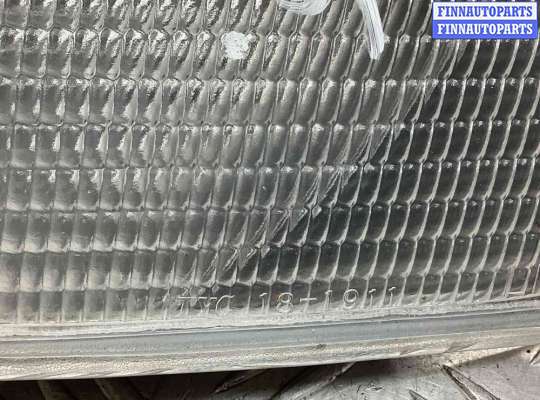 купить Поворотник левый на Audi 100 100 C3 1982-1991