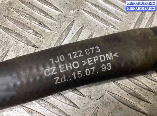 купить Патрубок отопителя (печки) на Volkswagen Golf Golf IV (1J) 1997-2004