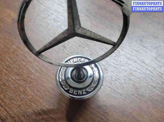 купить Эмблема на Mercedes C (W203) 2000-2007