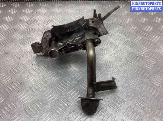 Насос масляный на Nissan Sunny III N14