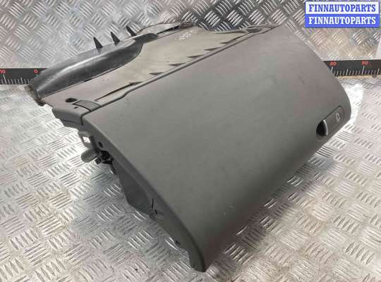 купить Бардачок на Audi A4 A4 B6 (8EC, 8E5) 2000-2004