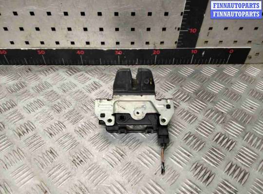 Замок багажника на Opel Astra H / Classic