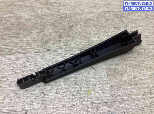 купить Щеткодержатель задний на Renault Megane Megane II 2002-2006