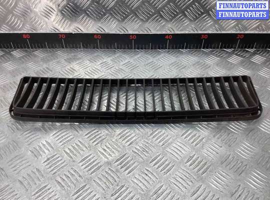 купить Заглушка (решетка) в бампер передний на Skoda Octavia Octavia A4 Tour (1U) 1996-2010