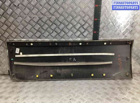 купить Молдинг двери передней правой на Hyundai Terracan Terracan (HP) 2001-2007