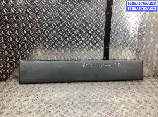 Накладка наружная на Renault Trafic II