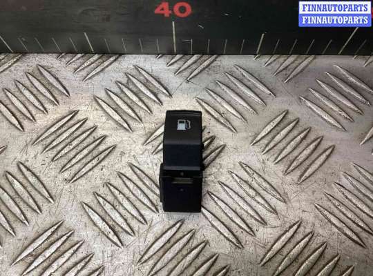 купить Кнопка открытия лючка топливного бака на Volkswagen Passat Passat B5+ (3B) 2000-2005 рестайлинг