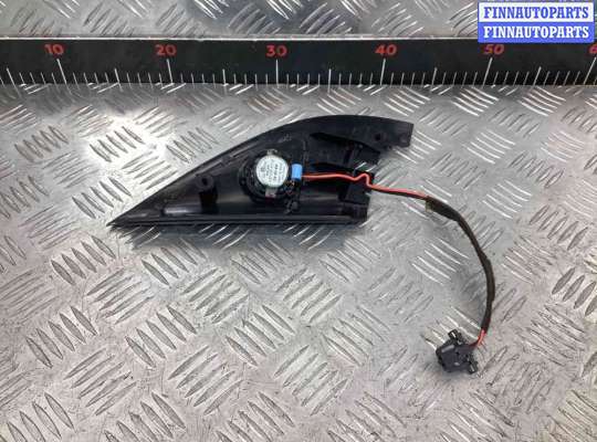 купить Заглушка зеркала правого на Volkswagen Golf Golf IV (1J) 1997-2004