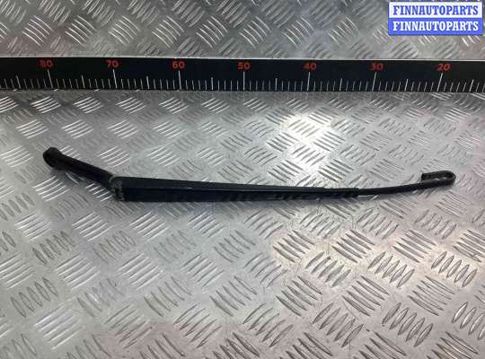 Щеткодержатель (поводок стеклоочистителя, дворник) AU1716847 на Audi A4 A4 B5 (8D) 1999-2001 рестайлинг