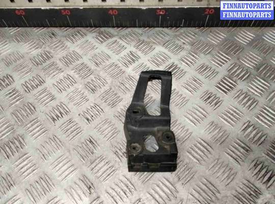 купить Кронштейн крепления порога на Audi A4 A4 B7 (8EC, 8ED) 2004-2008