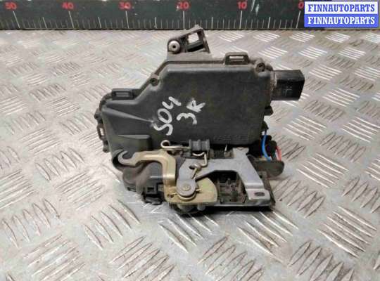 Замок боковой двери на Volkswagen Passat B5 (3B)