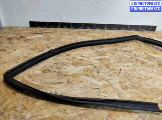 купить Уплотнитель двери передней левой на Nissan Primera Primera II (P11) 1996-2002