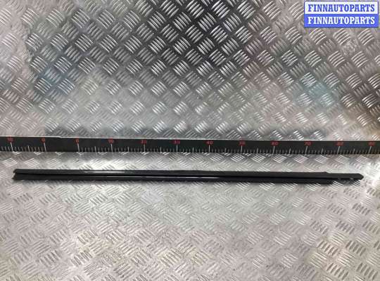 Молдинг стекла двери передней правой наружный DGQ2313 на Chrysler Voyager Voyager IV (RG) 2001-2008