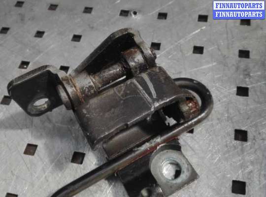 купить Петля двери передней левой на Volkswagen Jetta V (1K) 2005-2011
