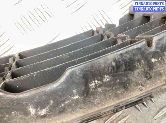 купить Заглушка (решетка) в бампер передний на Audi A4 B6 (8EC, 8E5) 2000-2006