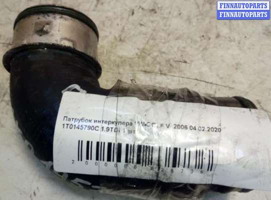 Патрубок интеркулера VG2124771 на Volkswagen Golf V (1K) 2004-2009