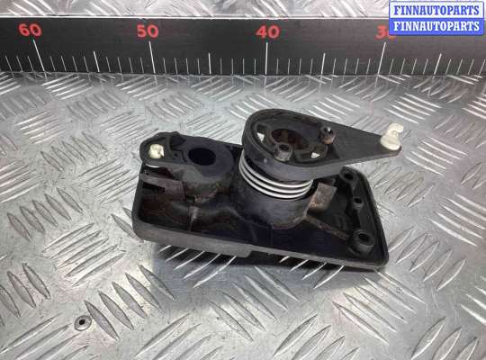 купить Ручка внутренняя задняя правая на Opel Movano Movano I 1998-2010