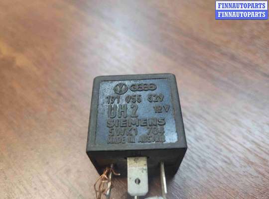Реле (прочие) VG2125970 на Volkswagen Passat B3 1988-1993