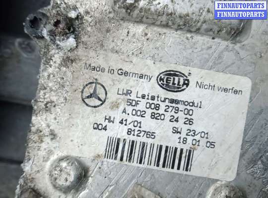 Фара передняя на Mercedes-Benz E (W211)