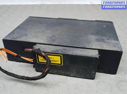 купить cd-чейнджер на MERCEDES BENZ S-CLASS W220