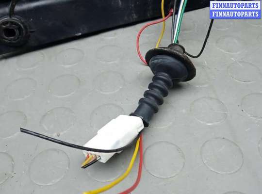 купить фонарь задний левый на NISSAN X-TRAIL T31