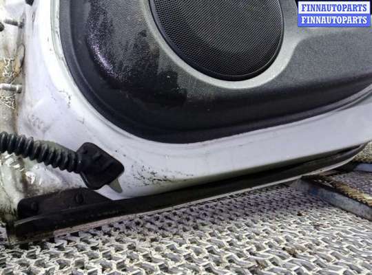 Дверь боковая на Renault Laguna III