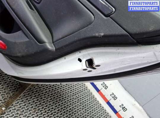 Дверь боковая на Renault Laguna III