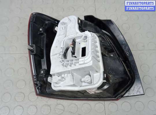 купить фонарь задний правый на VOLKSWAGEN POLO 5 (6R)