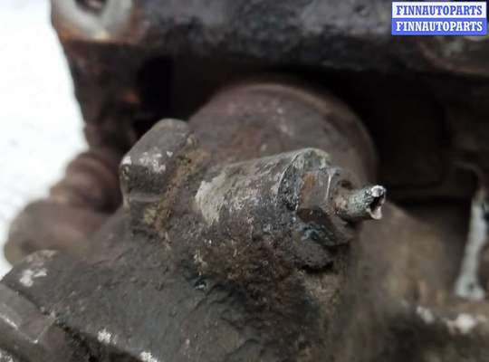 купить суппорт тормозной задний правый на PEUGEOT 3008 1