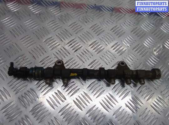 Рампа (рейка) топливная на Opel Astra J