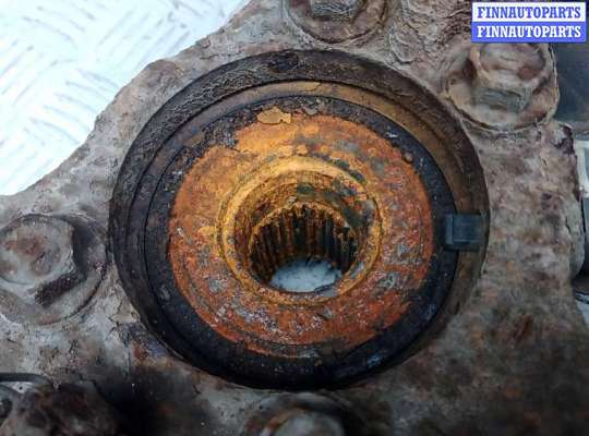 купить ступица передняя правая на TOYOTA RAV 4 CA40