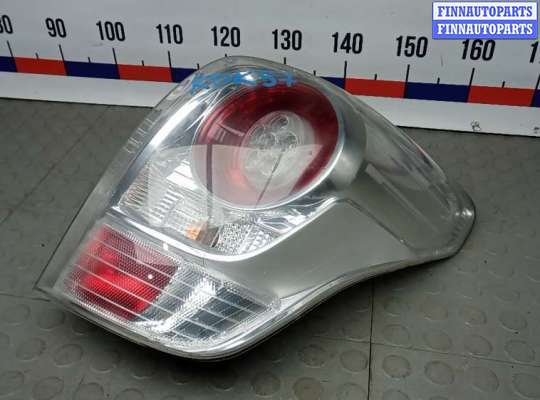 купить фонарь задний правый на TOYOTA VERSO AR2