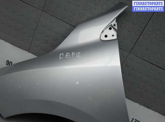 Крыло переднее на Renault Megane III