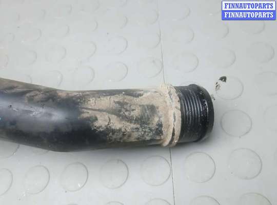 купить патрубок интеркулера на VOLKSWAGEN TOUAREG 7L