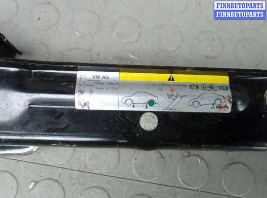 купить домкрат на VOLKSWAGEN PASSAT CC