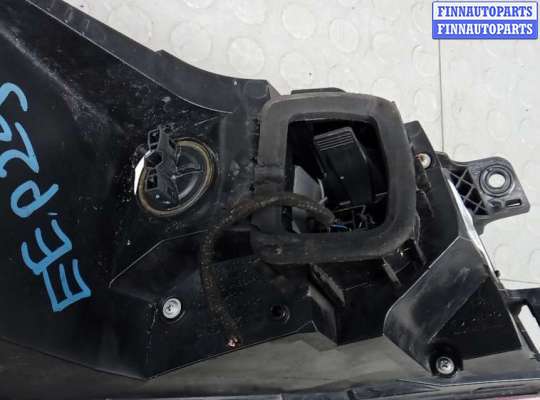 купить фонарь задний правый на SKODA SUPERB 3