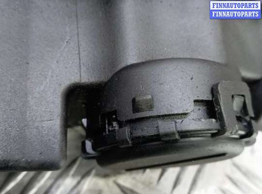 Крышка клапанная (крышка головки блока) на Peugeot 3008 I