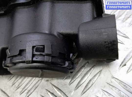 Крышка клапанная (крышка головки блока) на Peugeot 3008 I