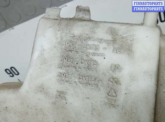 Бачок омывателя на Ford Kuga I