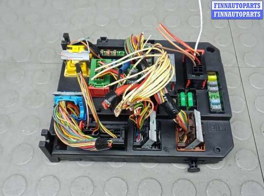 купить блок предохранителей на CITROEN C4 2