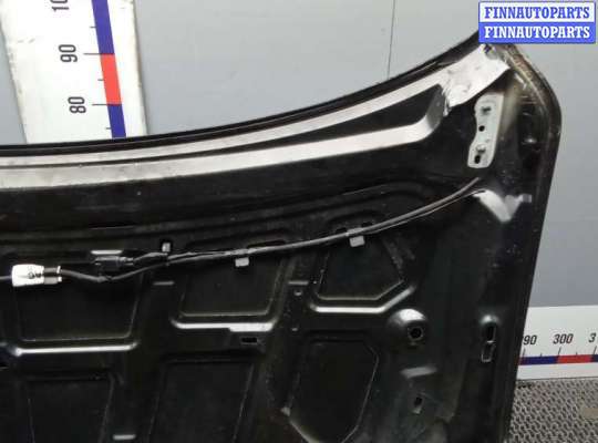 Капот на Ford Focus II