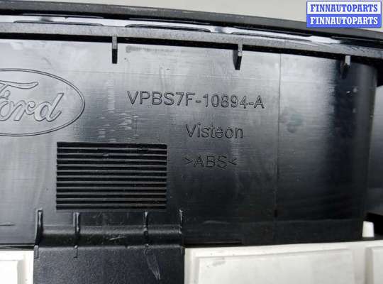 Щиток приборов на Ford Mondeo IV