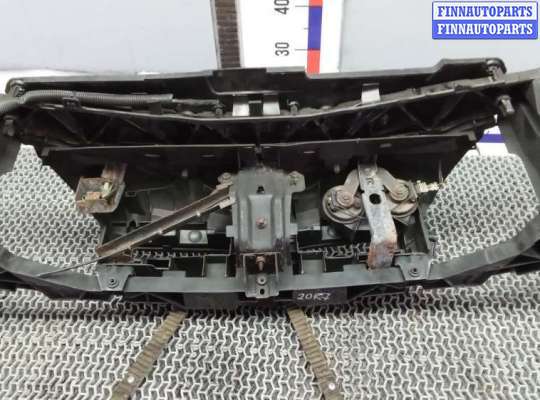 купить передняя панель крепления облицовки (телевизор) на RENAULT LAGUNA 3