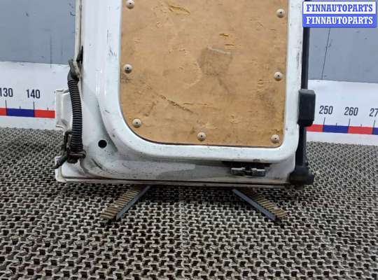 купить дверь распашная правая на VOLKSWAGEN CADDY 3